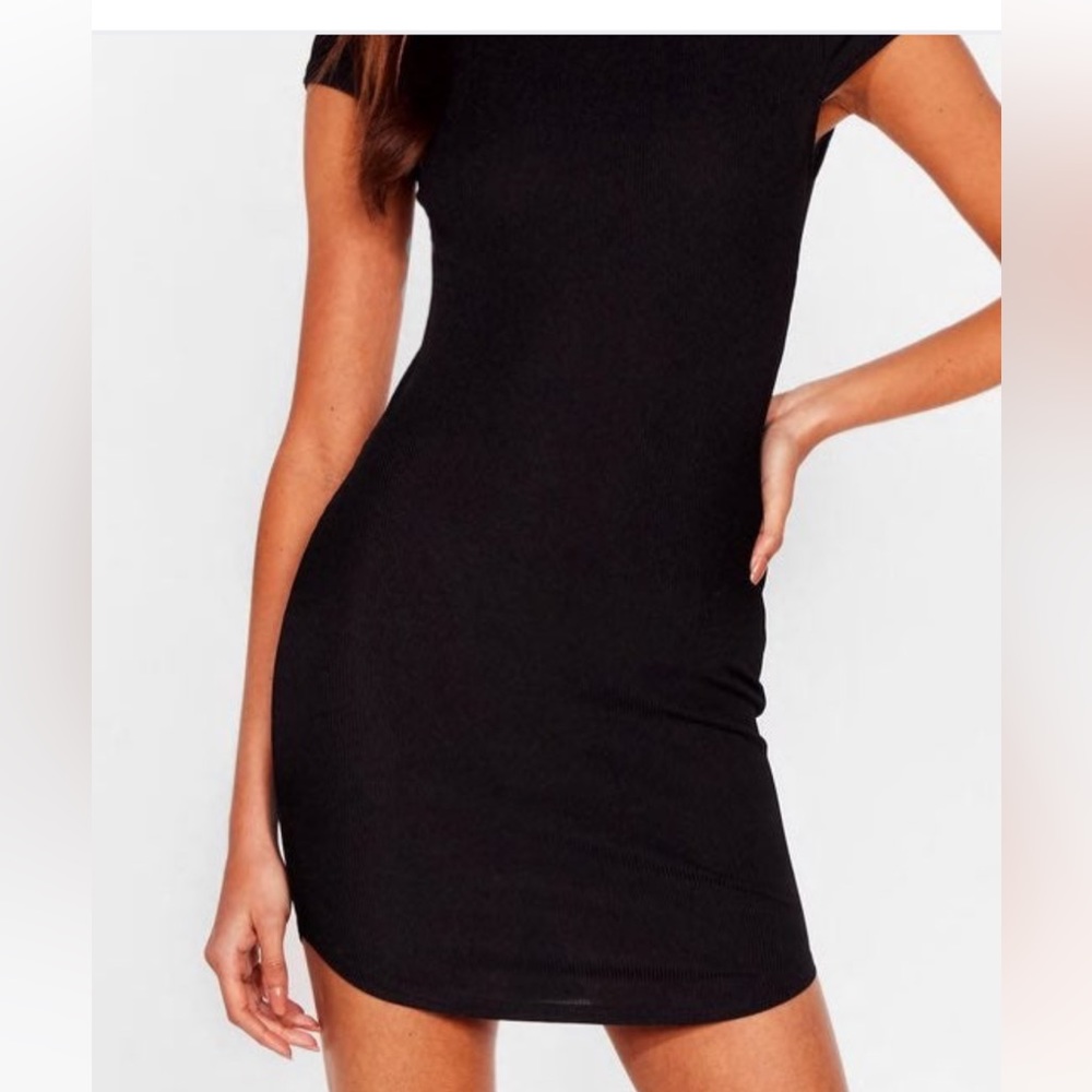 Ribbed Black Bodycon Dress